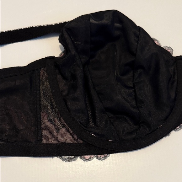 Torrid Black and Pink Lace Bra - Picture 6 of 10